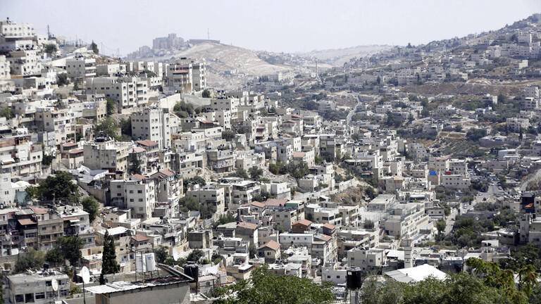 تسمم 42 امرأة في مسبح بالقدس