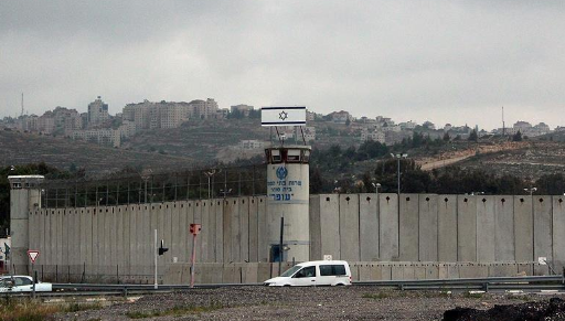 أسير اردني يضرب عن الطعام بسجن اسرائيلي