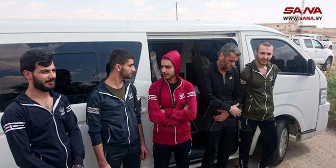 عاجل ..الجيش السوري :تحرير 5 مختطفين كانوا محتجزين لدى التنظيمات الإرهابية (داعش)