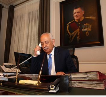 العيسوي ينقل تعازي الملك إلى مطر والقطيفان والصولحيين