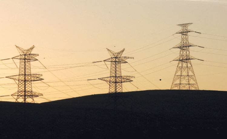 طرح عطاء تنفيذ “الربط الكهربائي” مع العراق