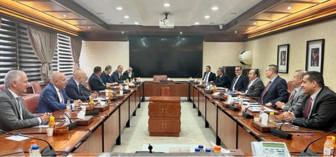 تجارة عمان : البنك المركزي صمام آمن للاقتصاد الوطني