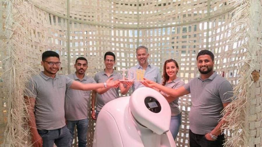 مهندسون تونسيون يبتكرون آلة تحوّل الهواء إلى مياه شرب