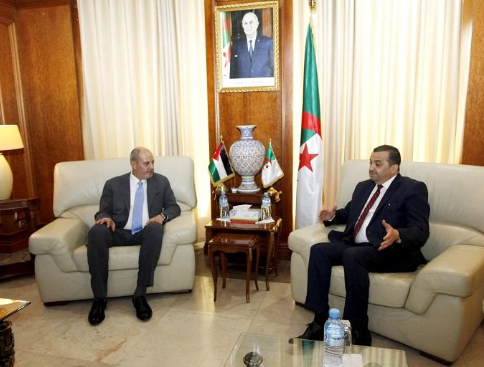 الجزائر تدرس إمداد الأردن بالنفط والغاز