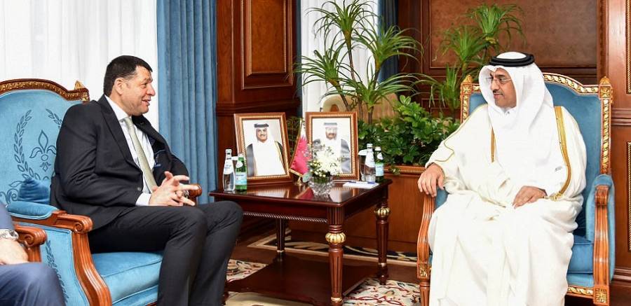 وزير العمل يبحث مع نظيره القطري تبادل الخبرات واستقدام العمالة