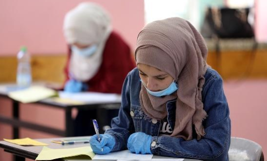 اسئلة التوجيهي اختيار من متعدد عدا (العربي والإنجليزي)