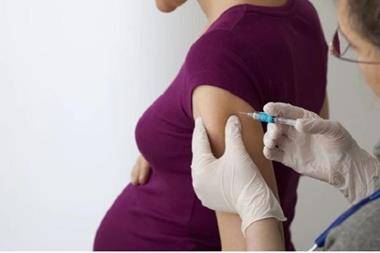 أطفال الأمهات الملقحات لديهم حماية من متحور أوميكرون