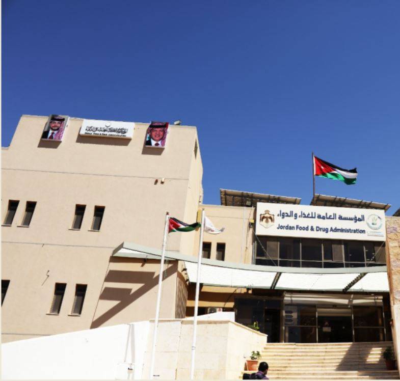 إلغاء رسوم مركبات بيع الوجبات الخفيفة المتنقلة