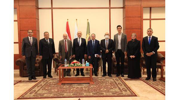 العضايلة يزور مؤسسات أكاديمية وثقافية في الإسكندرية