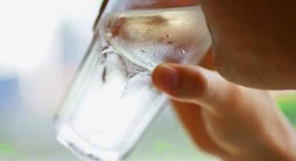 نصائح من الدفاع المدني: لا تتركوا الأطفال داخل السيارة واشربوا كميات كبيرة من الماء