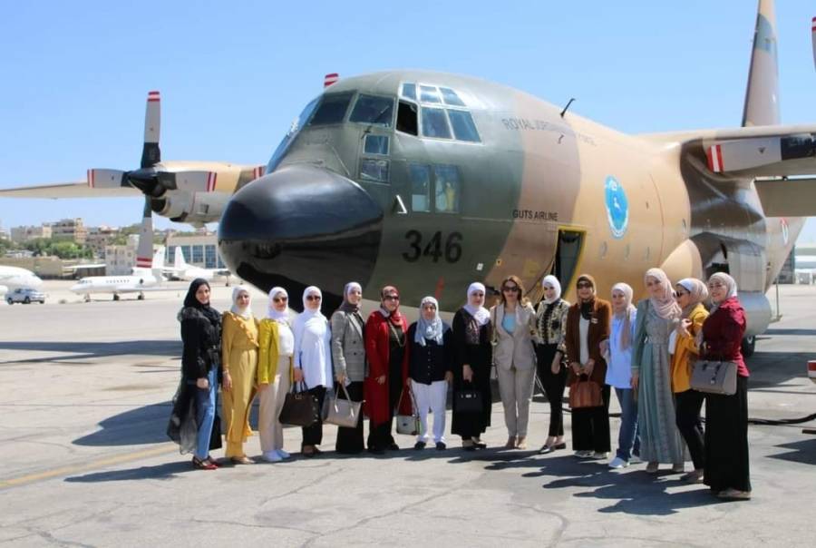 احتفالًا بالاعياد الوطنية ..نادي سيدات سلاح الجو الملكي يزور مجموعة الملك فيصل بن عبد العزيز الجوية