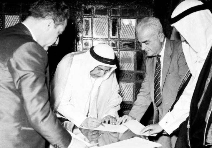 الكويت تحيي غداً الذكرى الـ61 للاستقلال