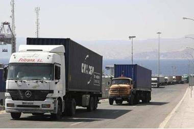 أبو عاقولة يدعو للاستفادة من تجارب الدول المتقدمة بأنظمة النقل