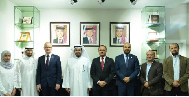 الرئيس التنفيذي لمجموعة المناصير يزور الجامعة الألمانية الاردنية
