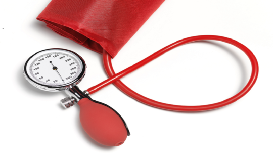 إفطار يبدو صحيا ينبغي تجنبه لوقف ارتفاع ضغط الدم!