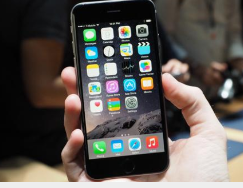 الأمن يحذر من صفحات وهمية تروج لمكرمات ملكية ومنح بهدف الاحتيال على المواطنين