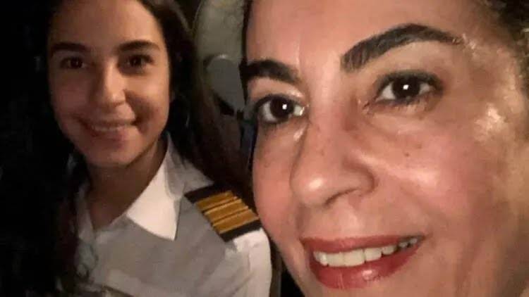 أول سيدتان مصريتان ثالث ثنائي لأم وابنتها في العالم في عالم الطيران