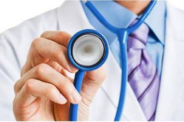 نقابة الأطباء بصدد مراجعة لائحة الأجور الطبية