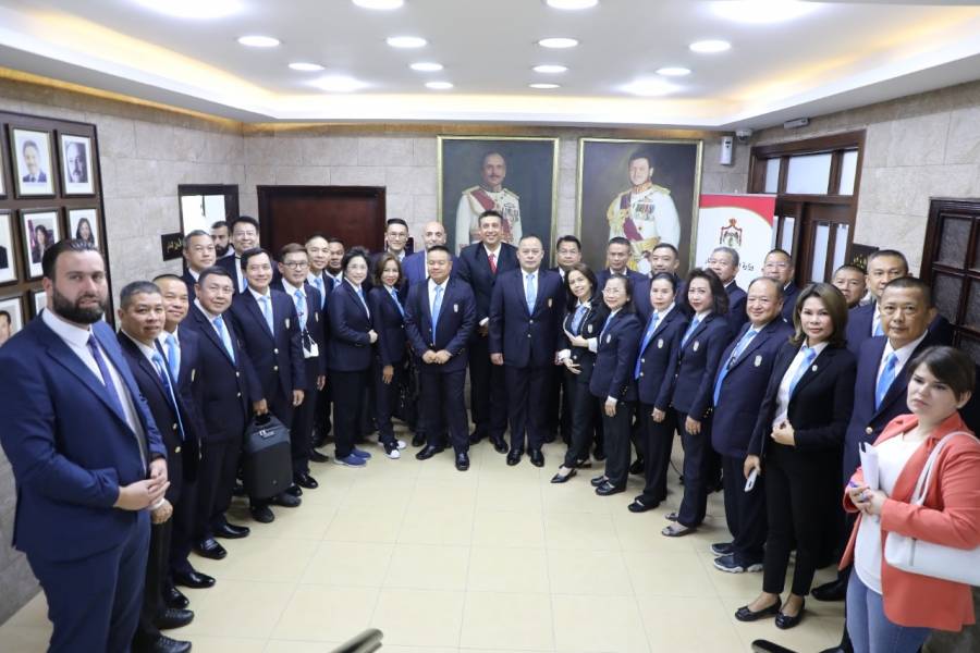 وزارة السياحة والآثار تستقبل وفداً من كلية الدفاع الوطني التايلندية