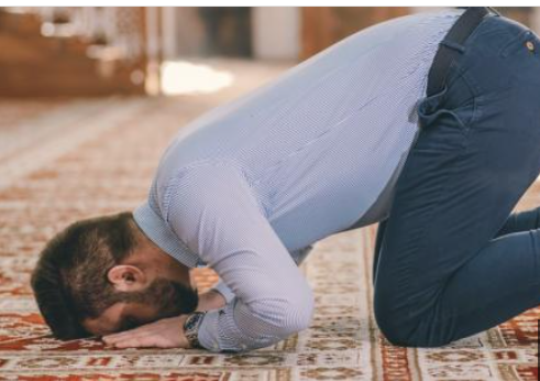 “الأوقاف” توضح حقيقة تعيين إمام “مفصوم عقليا”(وثائق)