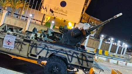 تحشيد عسكري في طرابلس.. والدبيبة يحذّر من التحرك دون تعليمات