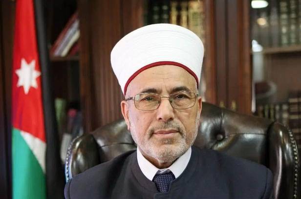 قاضي القضاة يتفقد سير العمل في مجمع المحاكم الشرعيةعمان