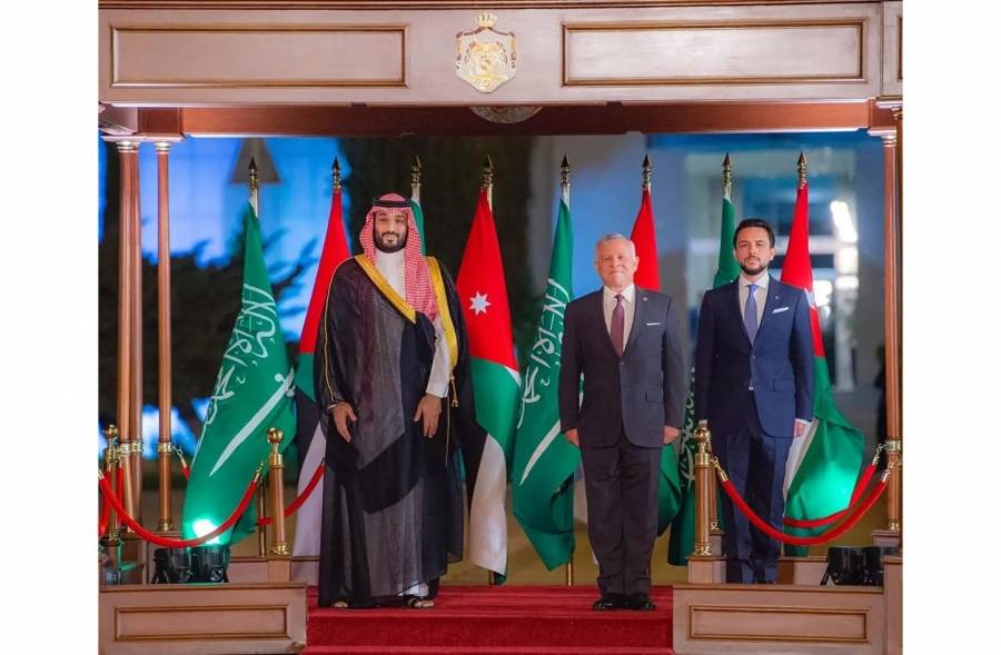 الملك يؤكد على الدور المحوري للسعودية بقيادة الملك سلمان في دعم قضايا الأمة