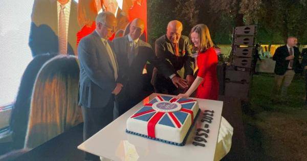 السفيرة البريطانية تؤكد على العلاقات التاريخية بين بلادها والأردن