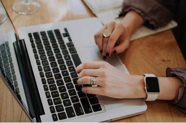 نقابة الخدمات العامة: ظروف العاملات في السكرتاريا صعبة