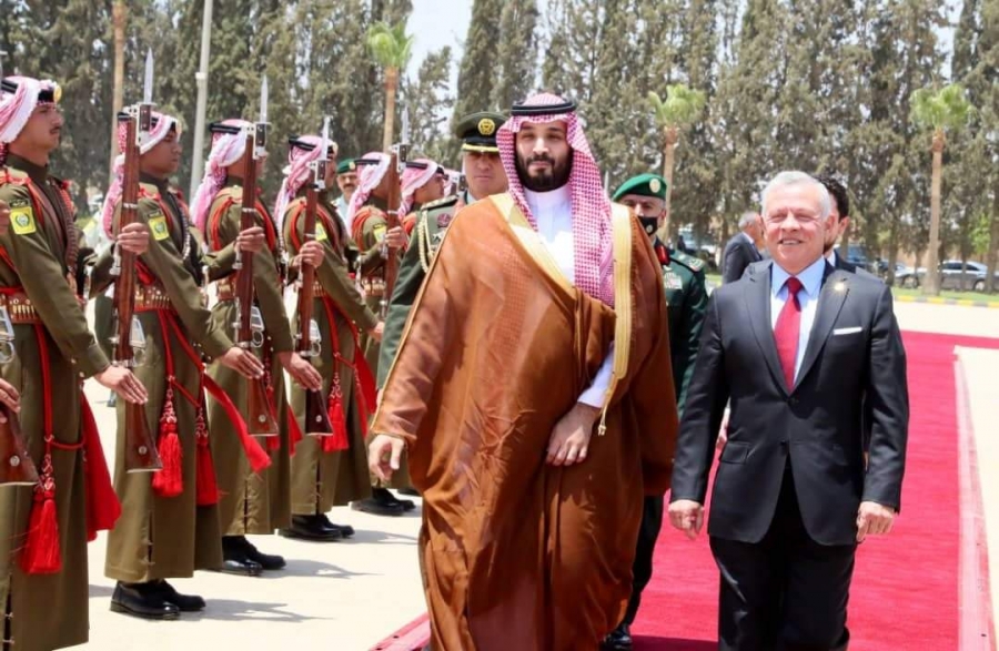 King, Crown Prince bid farewell to Saudi crown prince