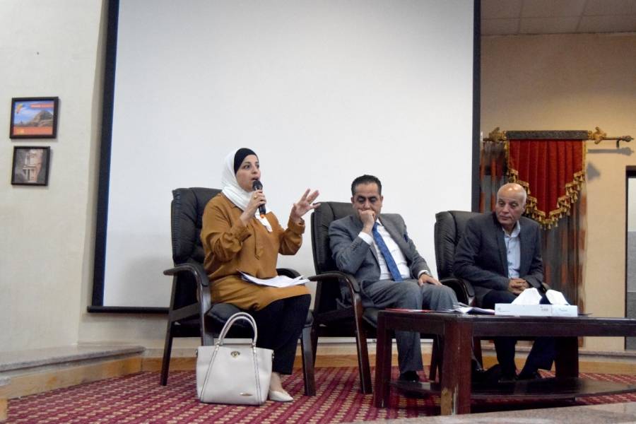 هيئة النزاهة ومكافحة الفساد تعقد مُحاضرة توعوية بمؤسّسة التدريب المهني