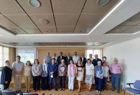 مهيدات يطلع على آلية عمل هيئة سلامة الغذاء اليونانية