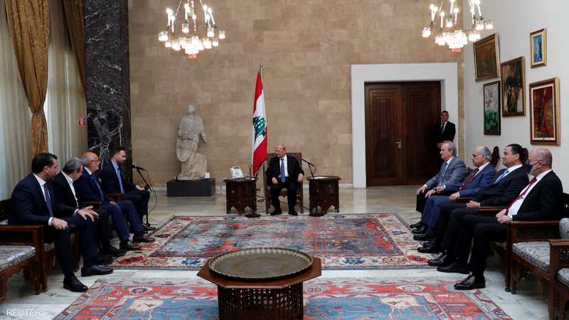 عون يبدأ مشاروات تشكيل حكومة قصيرة العمر