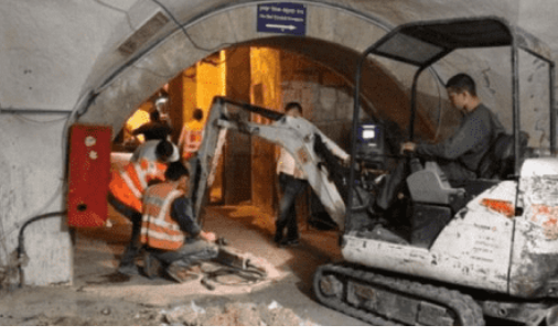 حفريات اسرائيلية جديدة بالاقصى…والاوقاف تحذر