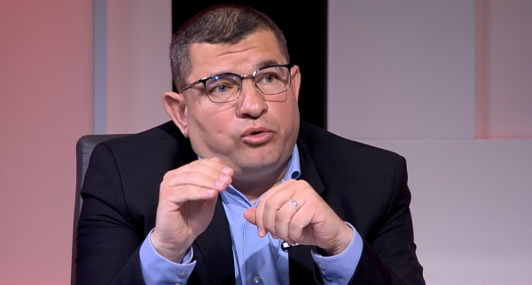 المباشر: منفذ جريمة قتل الطالبة أطلق النار لإخافة الأمن الجامعي قبل فراره