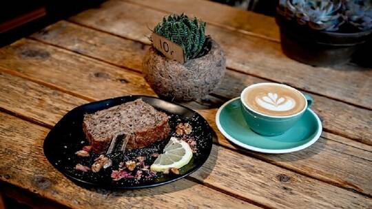 خبير تغذية يوضح ما الذي يسبب زيادة الوزن بدلا من تخفيضه