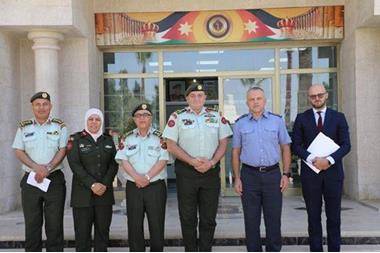 مدير عام الخدمات الطبية الملكية يستقبل الملحق الدفاعي البولندي....