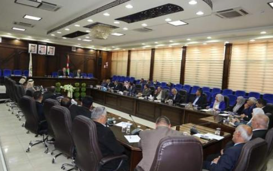 بلدية اربد: 1000 موظف إضافي سيتقاضون المكافآت