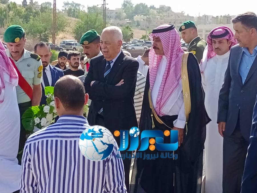 شاهد بالصور عدد كبير من المشيعين لجثمان السفير السابق الشيخ تركي حديثه الخريشا في الموقر