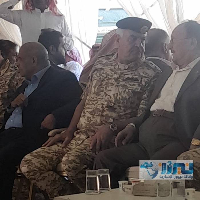 رئيس هيئة الأركان المشتركة يقدم واجب العزاء لقبيلة بني صخر بوفاة الشيخ تركي حديثة الخريشا