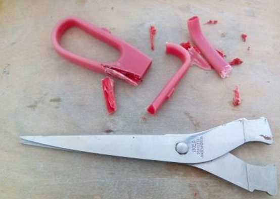 الأعدام شنقا لقاتل طليقته بمقص في الأردن