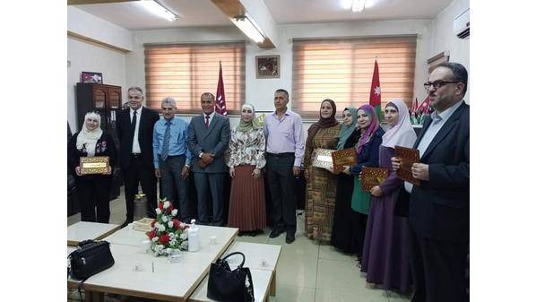 عجلون : الملكاوي يكرًم العنيزات الفائزة بالمركز الثالث بجائزة الملكة رانيا للتميز التربوي