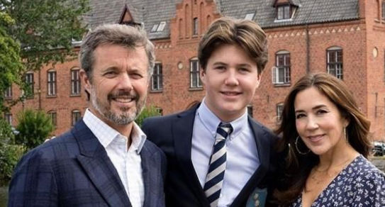 الدنمارك: العائلة الملكية تسحب نجلها من مدرسة للنخبة