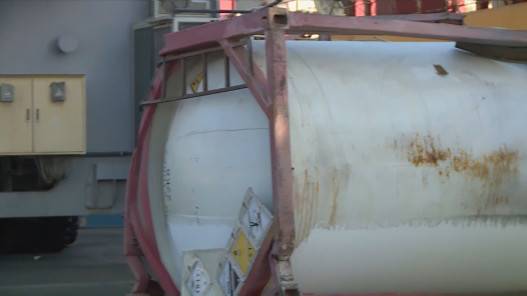 الشبول صهريج كان يحمل 16 طنا من غاز الكلورين سقط من الرافعة