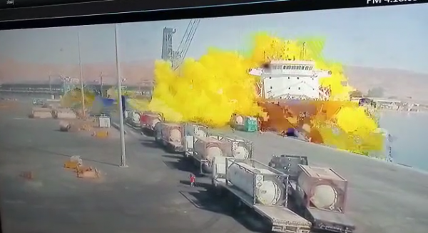 المعايطة: سبب تسرب الغاز انقطاع الحبل .. والحاوية كانت متجهه لجيبوتي