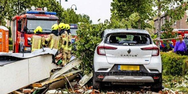 مصرع شخص وإصابة 10 جراء إعصار اجتاح هولندا