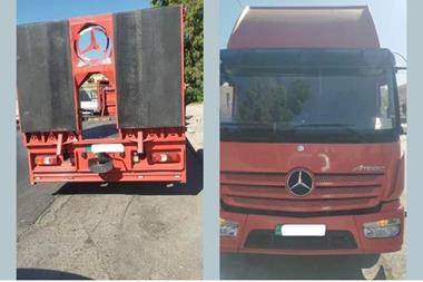 ضبط حدث 17 عاماً يقود مركبة ونش في عمان