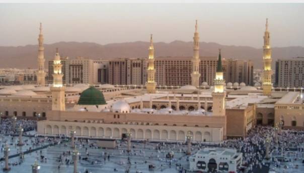 وزير الأوقاف: وصول 20 حافلة تقل حجاجا أردنيين للمدينة المنورة