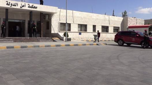 الحكم على 3 أشخاص بالحبس من 1220 سنة حاولوا بيع 200 ألف حبة كبتاغون