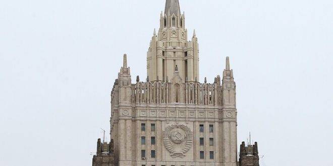 روسيا تضيف 25 شخصية أمريكية لقائمة الممنوعين من الدخول إليها